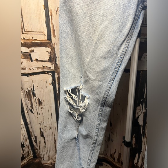 Zara Light Blue Distressed Straight Leg Jeans - Picture 3 of 8